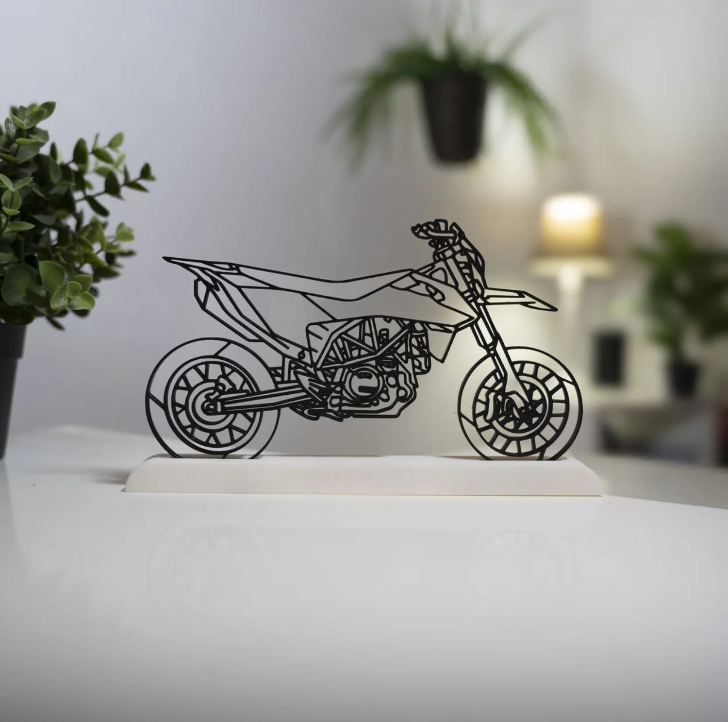 Serenosole™ MotoVibe Motorcycle Figure | Sleek, high-quality piece that’ll make any biker’s heart race | Perfect Bike Figurine 2024